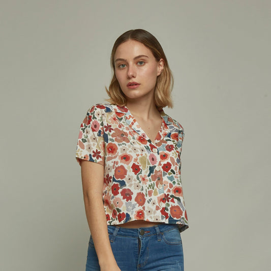 Short-sleeved shirt in floral print