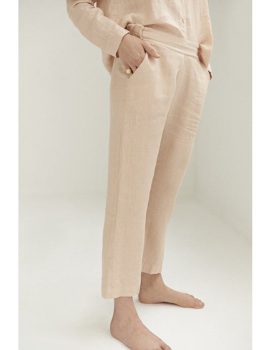Pink trousers in linen